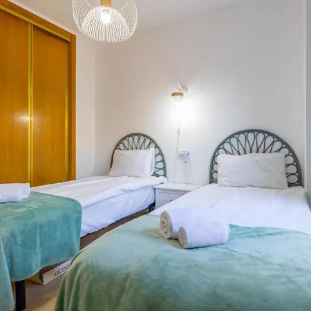 Inftour Residencial Manzanera *