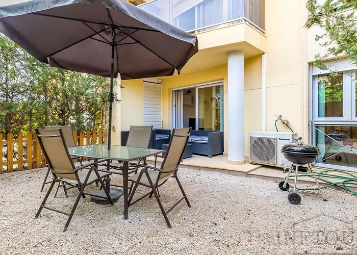 Inftour Residencial Manzanera *