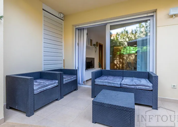 Inftour Residencial Manzanera *